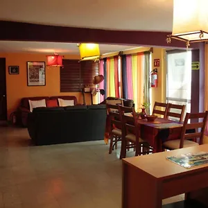  Pensión La Casa Naranja