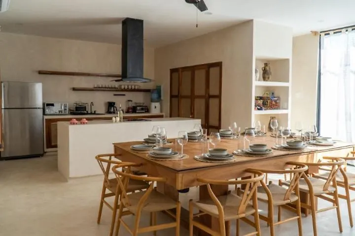 Villa Saadhu With Fantastic Oceanview Isla Mujeres