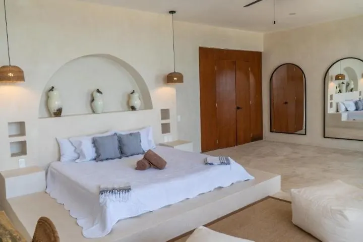 Villa Saadhu With Fantastic Oceanview Isla Mujeres