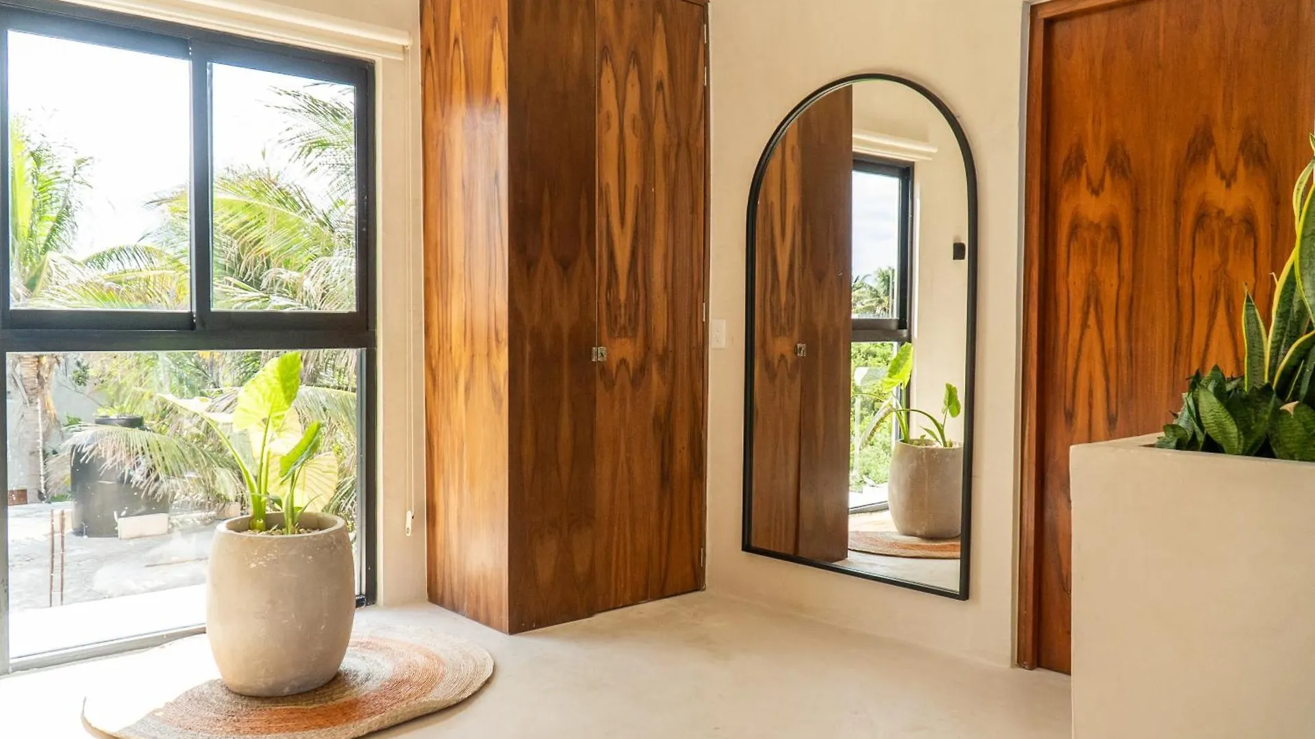 Villa Saadhu With Fantastic Oceanview Isla Mujeres